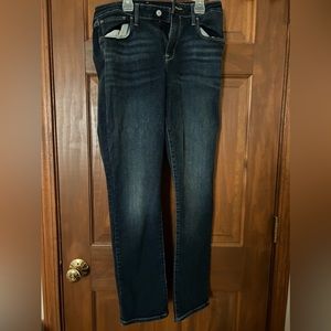 Women’s Levi mid rise skinny Jean size 12 like new